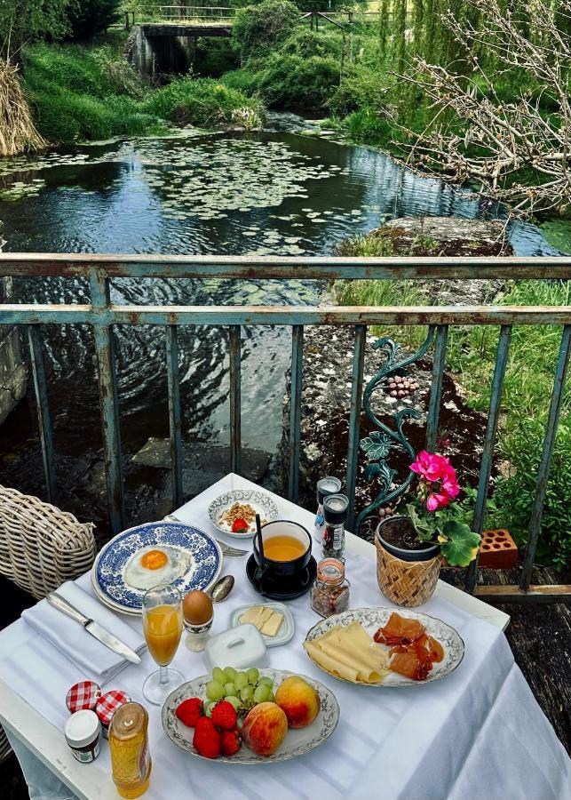 Hôtel Moulin Le Fleurie à Charenton-du-Cher Extérieur photo