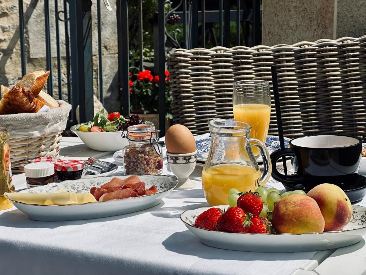 Hôtel Moulin Le Fleurie à Charenton-du-Cher Extérieur photo