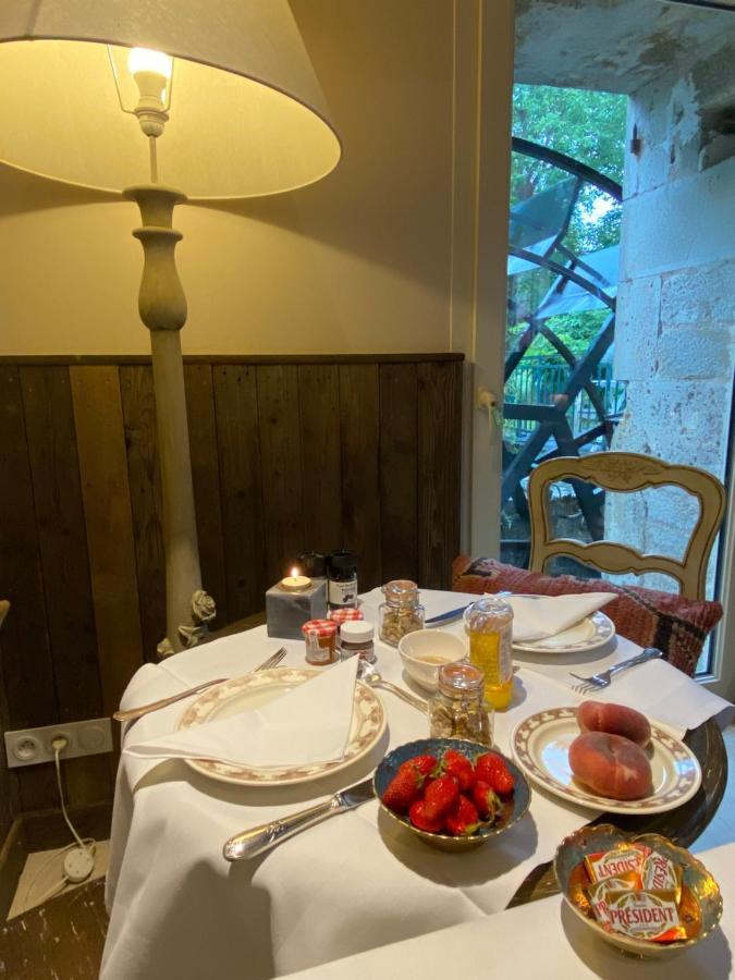 Hôtel Moulin Le Fleurie à Charenton-du-Cher Extérieur photo