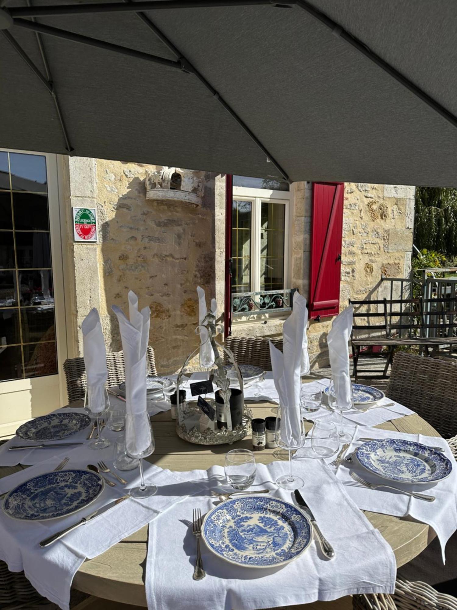Hôtel Moulin Le Fleurie à Charenton-du-Cher Extérieur photo