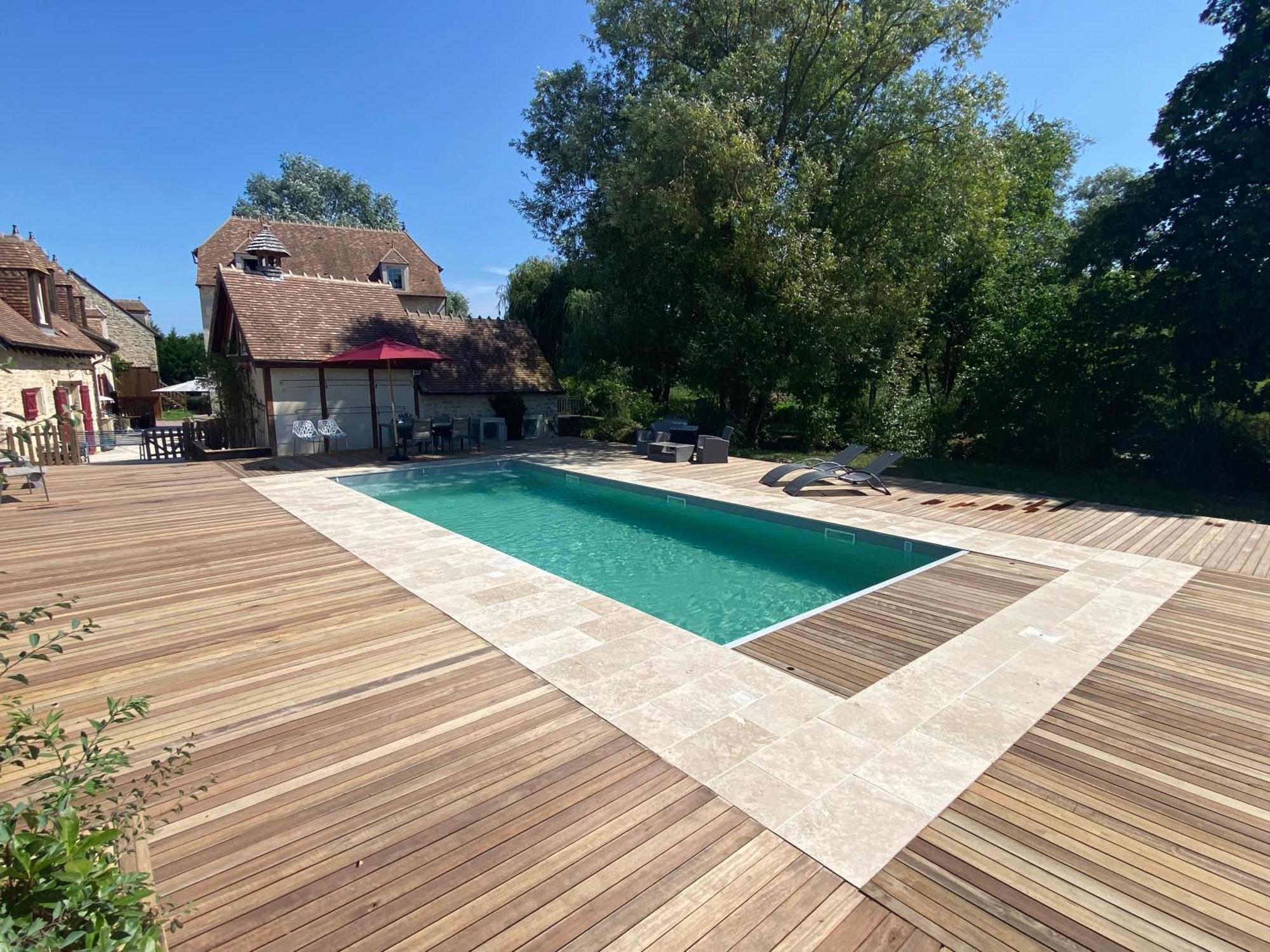 Hôtel Moulin Le Fleurie à Charenton-du-Cher Extérieur photo
