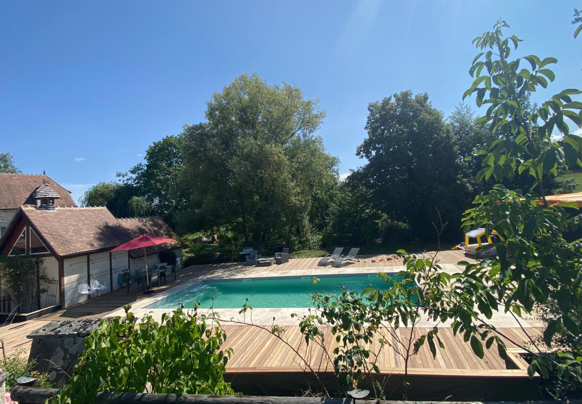 Hôtel Moulin Le Fleurie à Charenton-du-Cher Extérieur photo