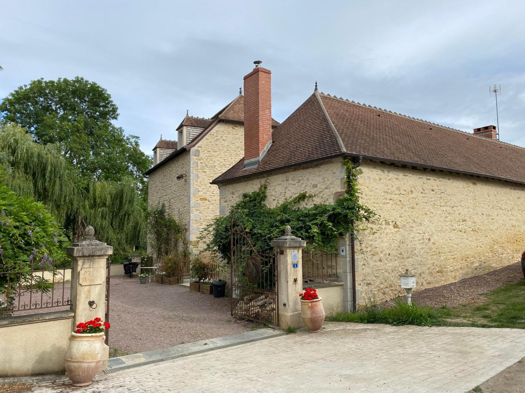 Hôtel Moulin Le Fleurie à Charenton-du-Cher Extérieur photo
