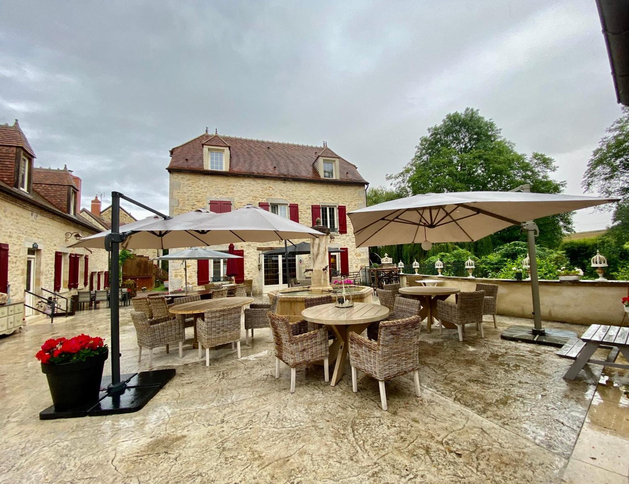 Hôtel Moulin Le Fleurie à Charenton-du-Cher Extérieur photo